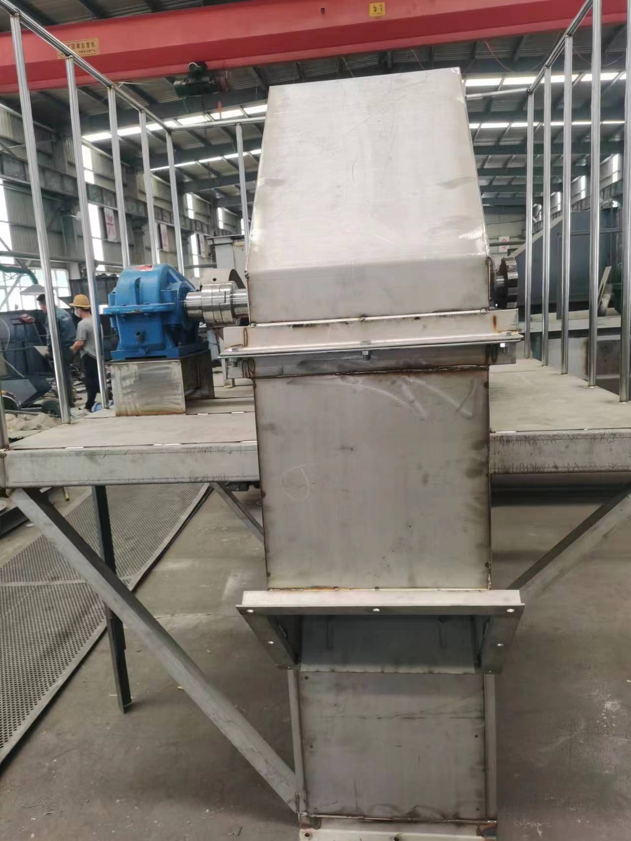 Z型提升機如何防止鏈條脫齒？ (提升機使用視頻)