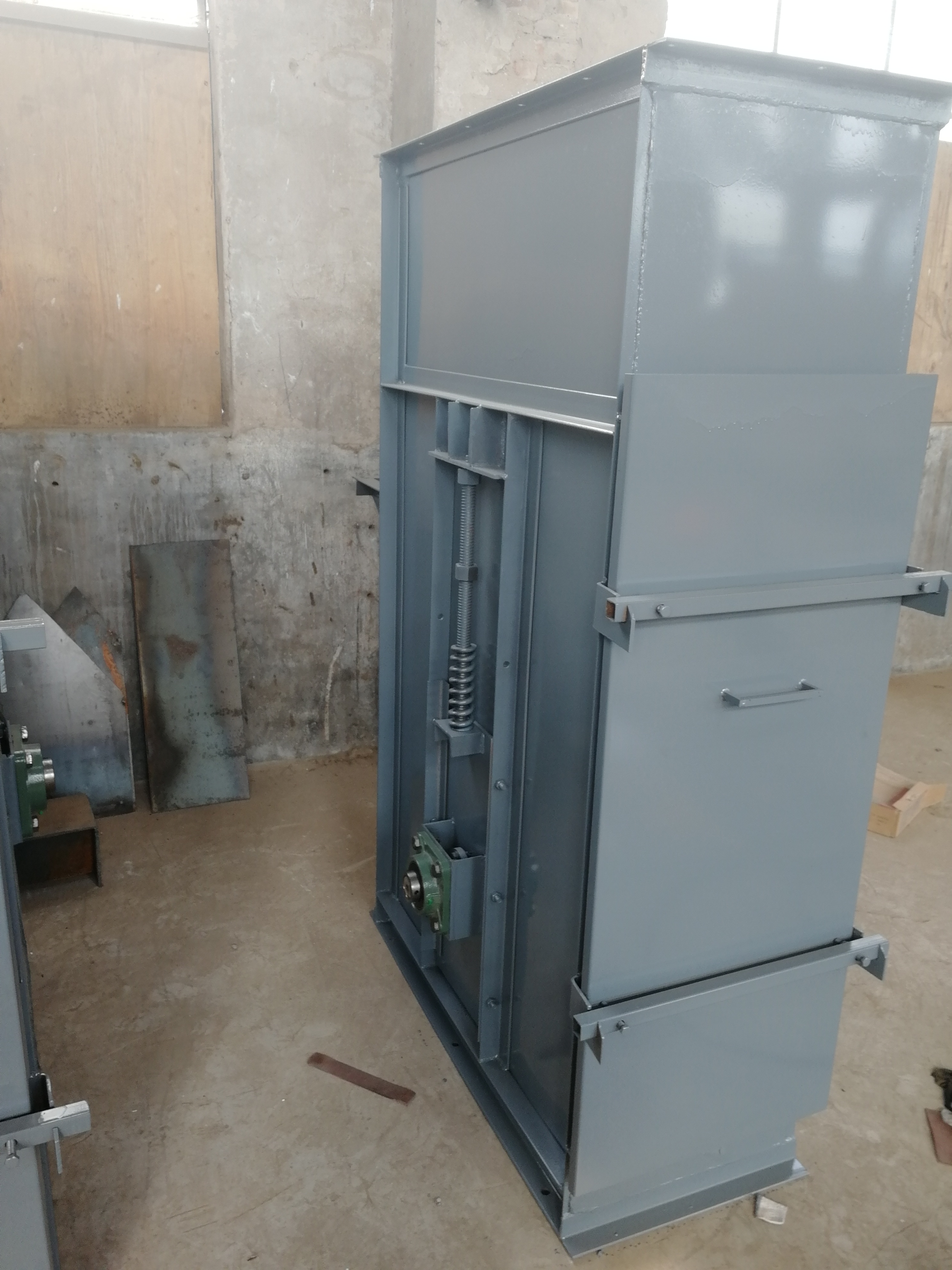 斗式提升機(jī)鏈條更換快速方法(斗提機(jī)鏈條)